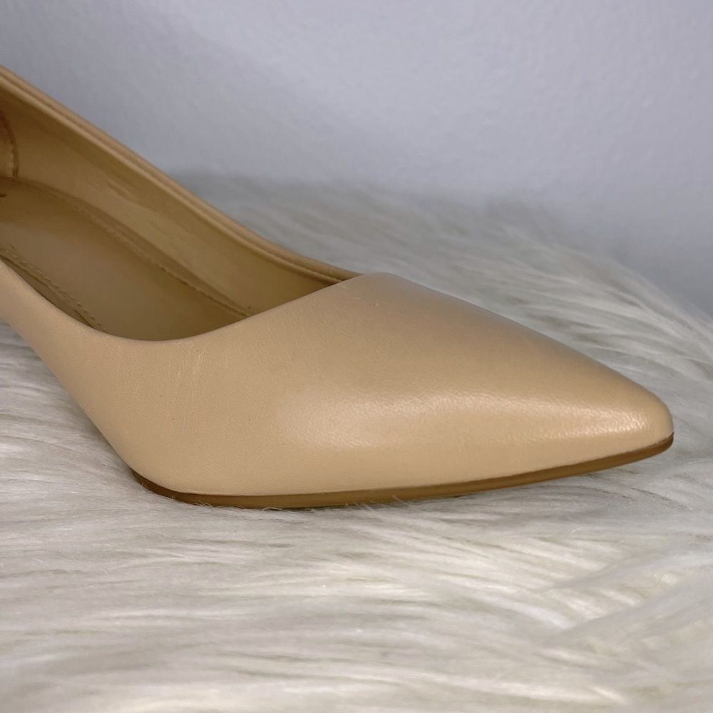 Micheal Kors Dorothy Flex Pump Tan Classic Heel - Color Light Brush - Size: 5.5M - Picture 6 of 16